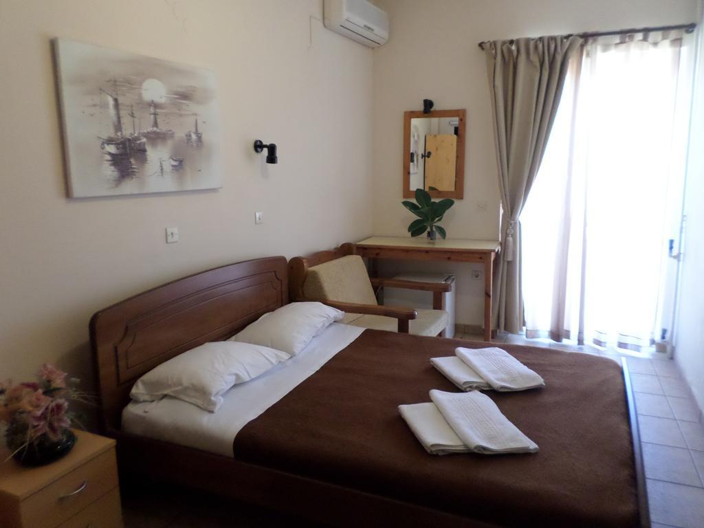 Tina Hotel Chania  Quarto foto